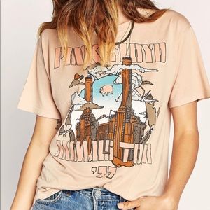 DAYDREAMER Pink Floyd Animals Tour Boyfriend Tee